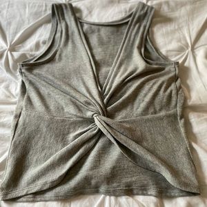 GAP twist back top
